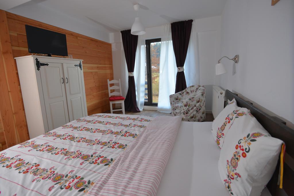 Hotel Talhaus à Vişeu de Sus Extérieur photo
